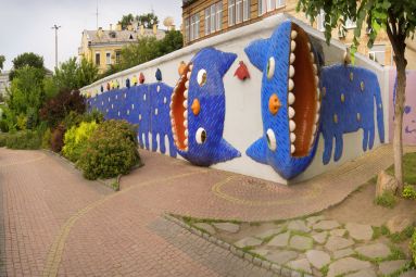 Peyzazhna Sculpture Alley in Kiev 