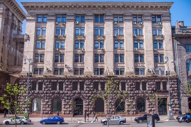 Vsi. Svoyi Project Opens New Shop on Khreschatyk 