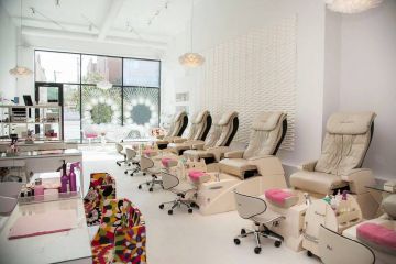 Fast and Beautiful: Salons with Speedy Service