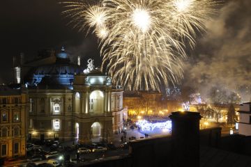 Top 5 Destinations for New Year 2018 Celebration in Ukraine