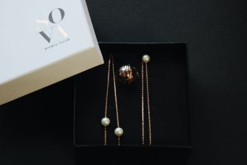 SOVA Jewelry House Gifted a Special Necklace to Maye Musk