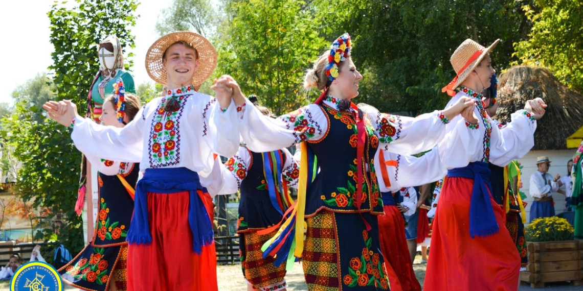 ukrainians dancint