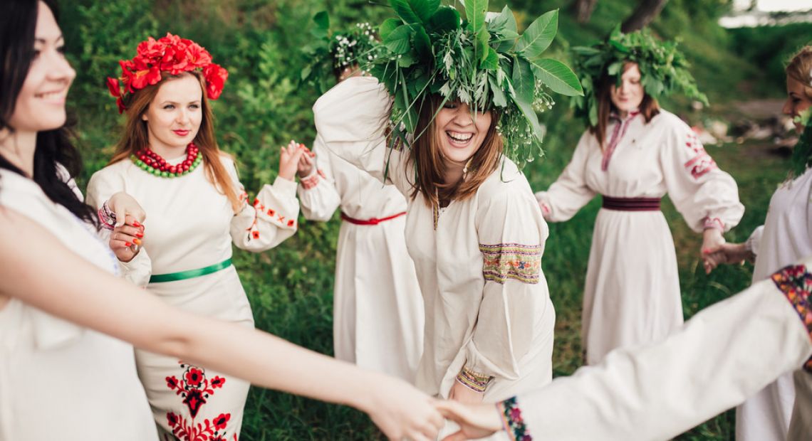 girls in national clothes celebrating ivana kupala