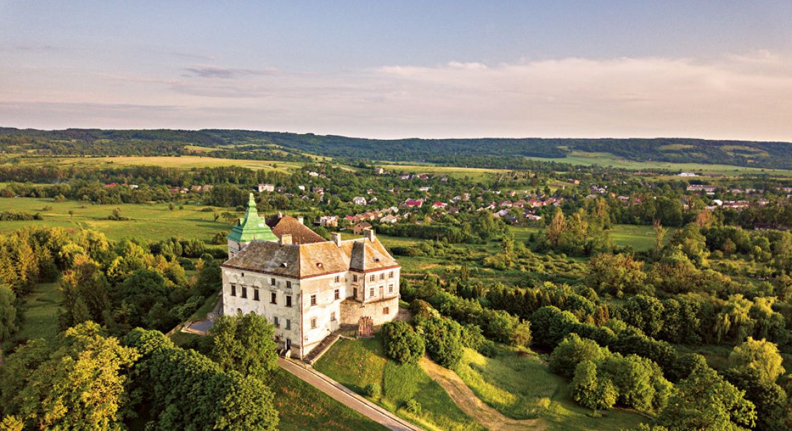 Golden horseshoe castle region in Ukraine