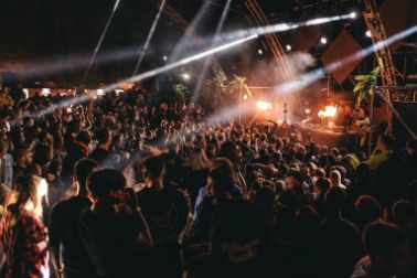 many people in nightclub