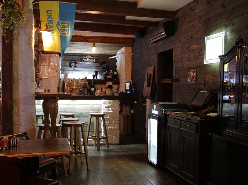 Interior of Rrorock pub