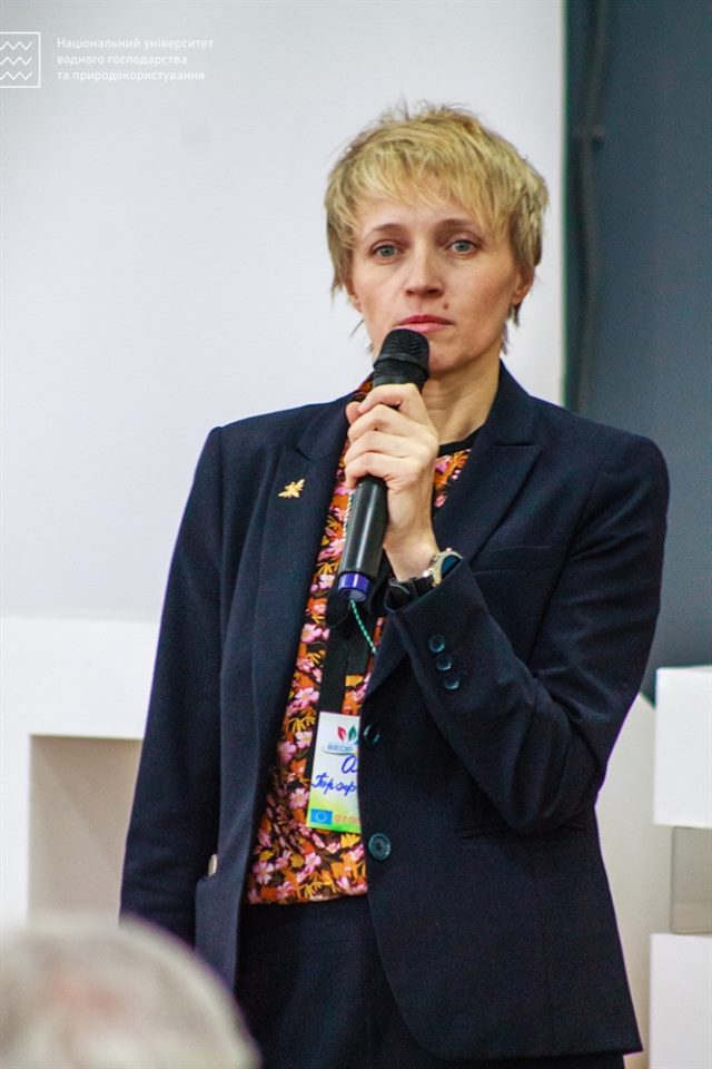 Olga Trofimtseva talking