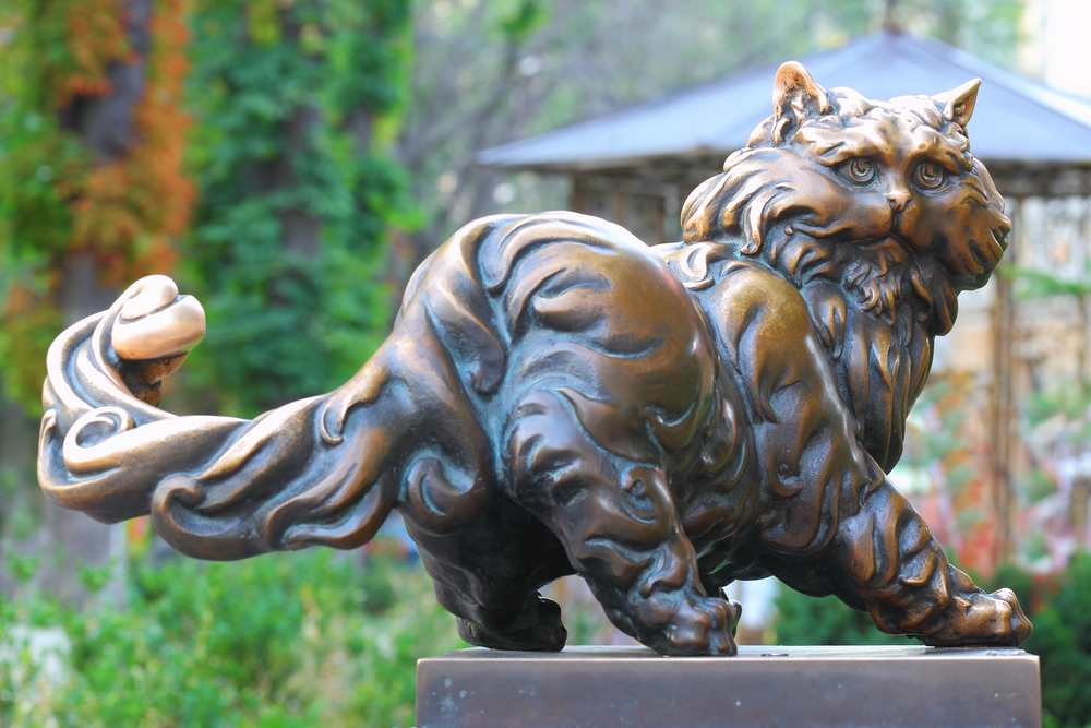 bronze statue of cat