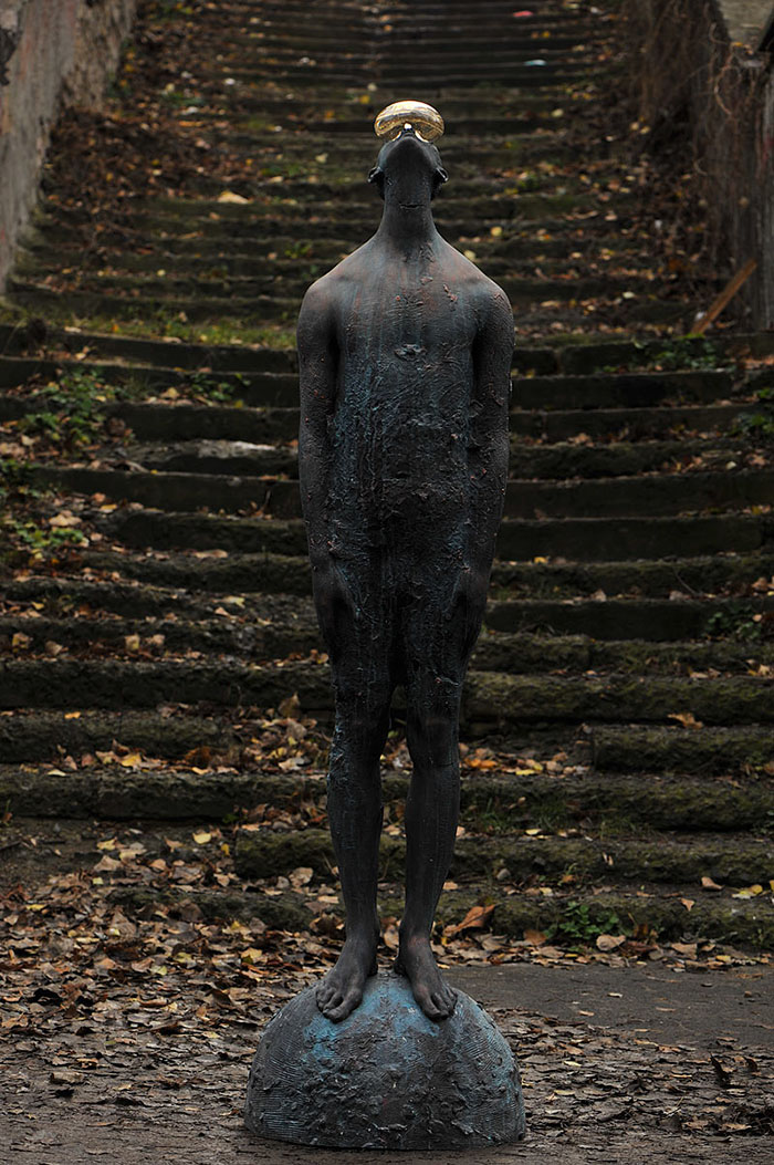 giant raindrop sculpture rain nazar bilyk 18