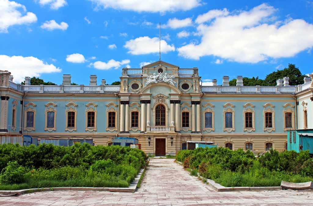 Mariyinsky Palace close up