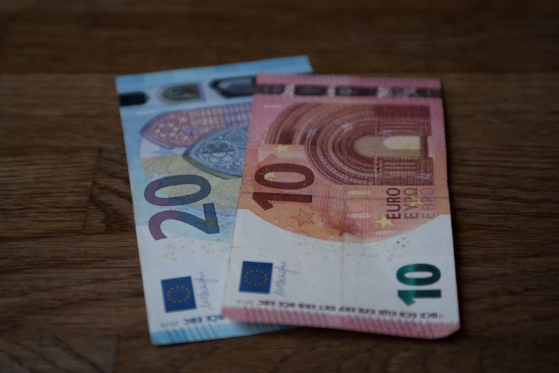 Euro cash