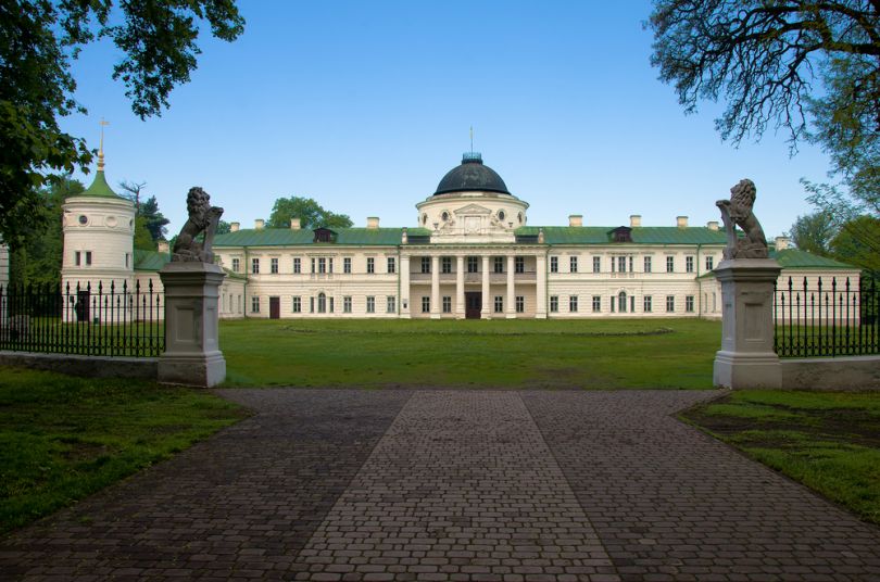 Kachanivka palace