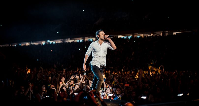 Sviatoslav Vakarchuk performing in Lviv