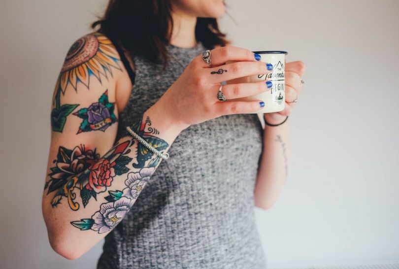 Inked girl with a cup of tea